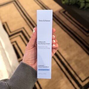 terez & honor caffeine 8% gua sha eye cream